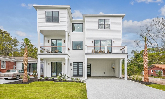 Atlantic Beach House | Serenity by Tilair - 7 BD/6.5 BA New House