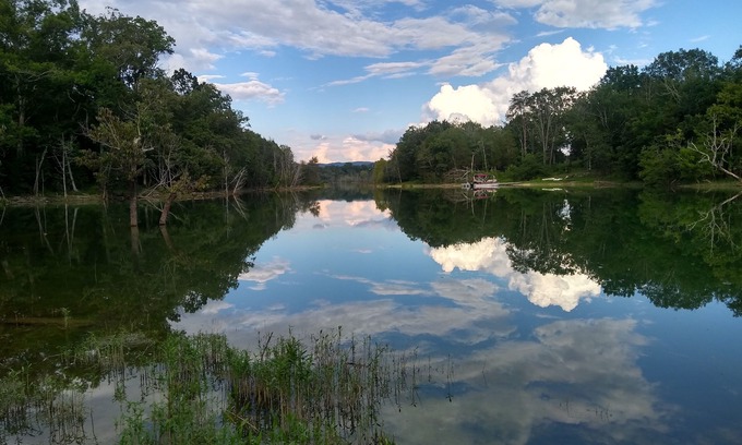 Sharps Chapel House | Serenity Cove 3 Bedroom Home on Secluded Cove