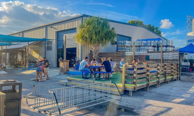 North Kenwood House | Serenity in North Kenwood