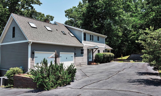 Ridgeway House | Serenity on Wateree- Dock & Sauna!