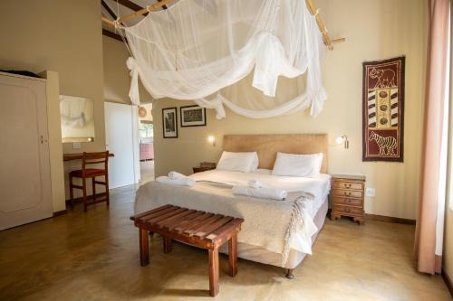 White River Cabin | Seringa Lodge & Safaris