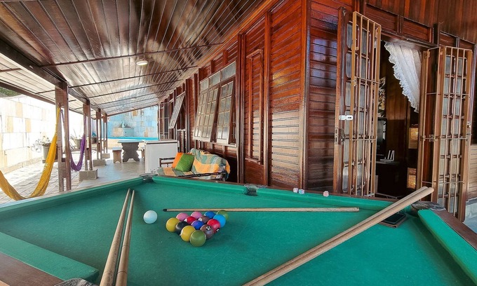 Tupy House | Seu Chalé na praia! SPA com Hidro Aquecida, Fogueira, Piscina, Bilhar