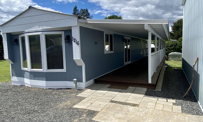Davenport House | Seven Bays Vacation Rentals Lake Roosevelt