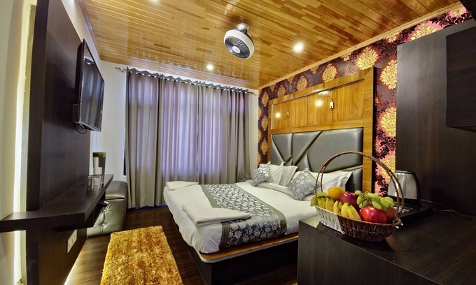 Sonwar Bagh Hotel | Seven Hills Hotel Srinagar