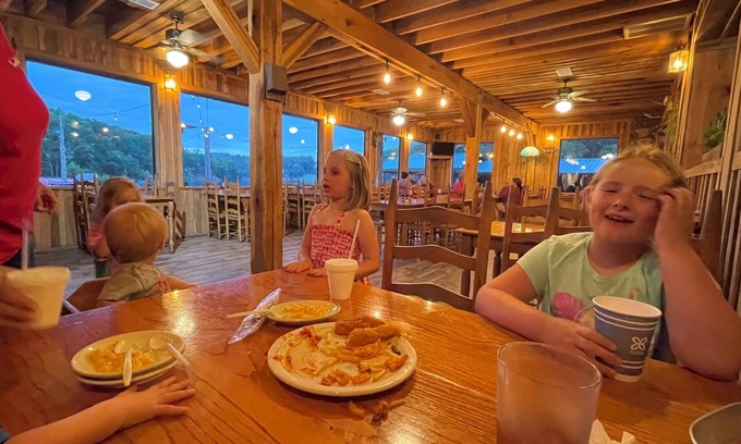 Penrod Hotel | Shady Cliff Resort