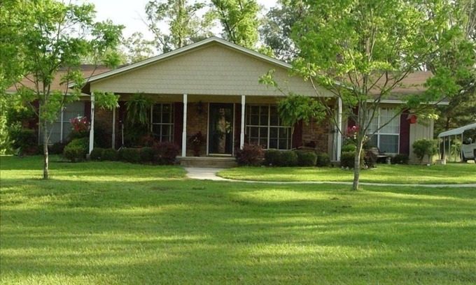 Murfreesboro House | Shady Pines Retreat - Next to Crater of Diamonds State Park. Private 7 acre pond