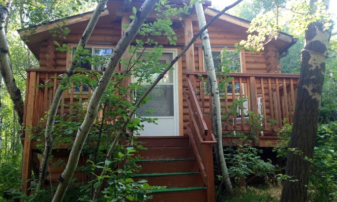 Roberts Cabin | Shady Rest Cabin at Paris Montana®