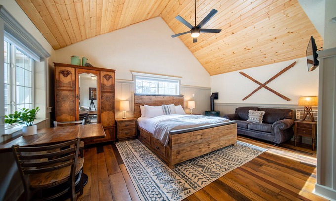 McCloud Cabin | Shasta View Lodge - Cabin 2