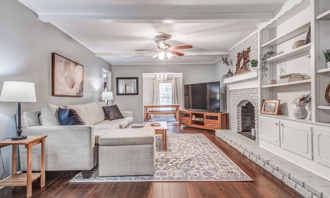 Ellendale House | Shelby Parks Farm Haddington Home