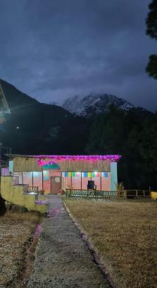 Palampur House | Shephard cheminèe