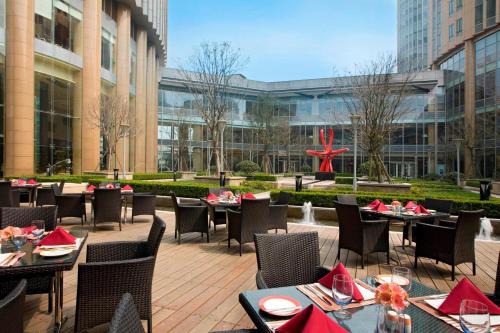 Pudong Hotel | Sheraton Grand Shanghai Pudong Hotel & Residences