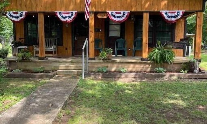 Caddo Gap Cabin | Shingle Mill Cabin on south fork of Caddo River