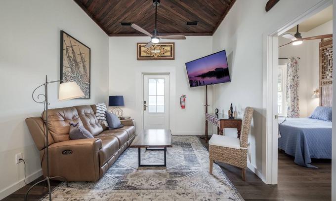 Cedar Key Apartment | Ship Style Luxury Downtown, Boat Trailer Parking!