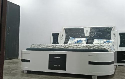 Chhata House | Shiva Dhaba & Room's