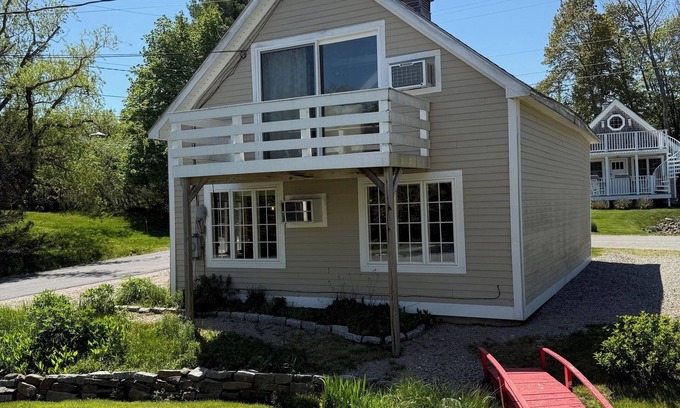 Southwest Harbor Apartment | Shore Access from Charming 1 Bdrm Apt in Southwest Harbor, Acadia National Park