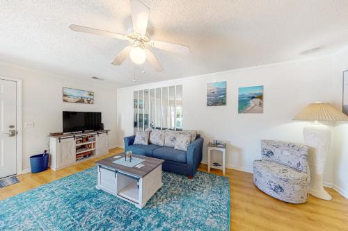 Cherry Grove Beach Apartment | Shorehaven Cottage