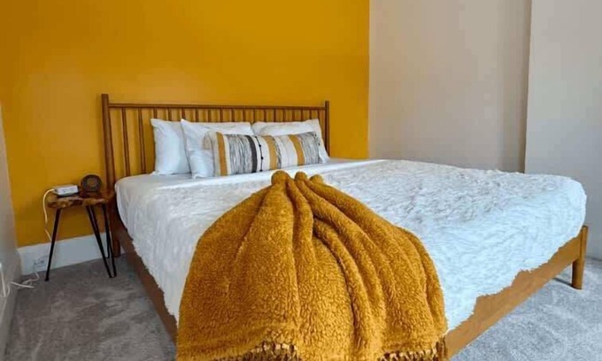 Short North House | Short North & Downtown & OSU | Near High Street | Free Parking | 5,800+ Reviews