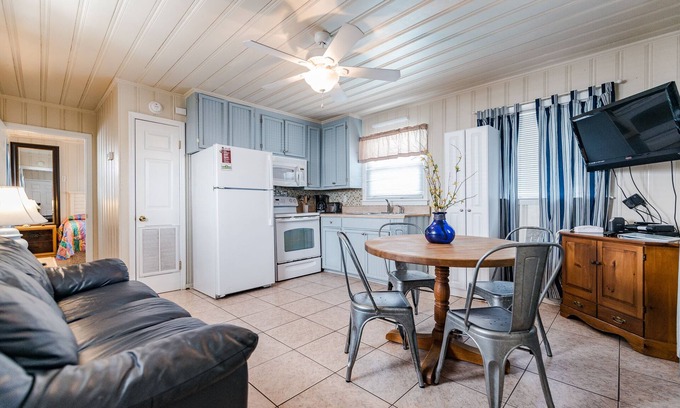 Ocean Drive Cottage | Short walk to Beach, Private poolside cottage-5- 1 Bed/1 Bath near Main St