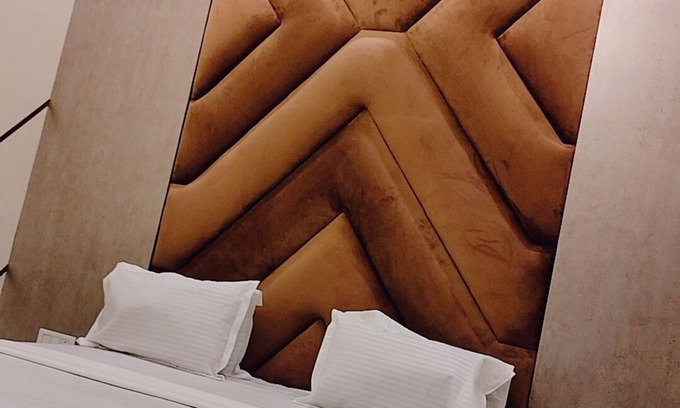 Aligarh Hotel | Shraddha Hotel