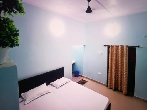 Ayodhya House | Shri Ramesht Paying Guest House, Ayodhya Dham, India