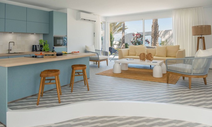 Playa del Ingles House | Sierra del Mar - Vista Monte, directly on the dunes with pool, patio and garden