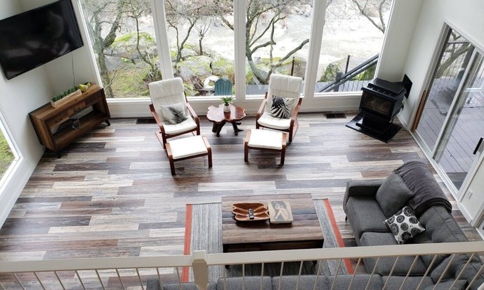 Three Rivers House | "Sierra River House" on the Main Fork of the Kaweah River. Breathtaking Views!