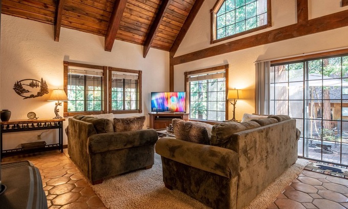 Dorrington Cabin | Sierra Serenity - Summer Pool Access!