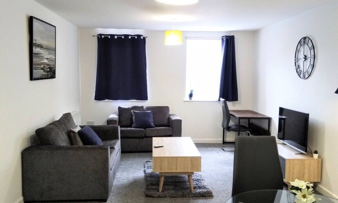 North Shields Apartment | Sigma Executive Flat 1 is 5 minutes away from the famed Fish Quay, near NS Town.