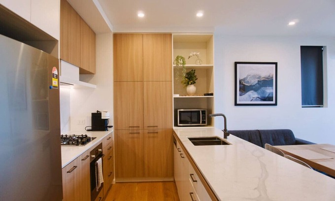 Heidelberg Heights Apartment | Signature Suite - 2BR 2Bath Stay