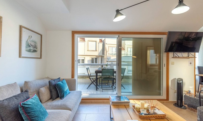 Sanxenxo Apartment | SILGAR BEACH APARTMENT - 50M FROM SILGAR BEACH- 3 BEDROOMS AND 2 GARAGES