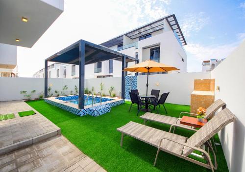 Dubai Villa | Silk Valley - 4B near Al Hamriyah | Private Pool