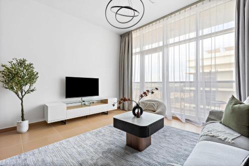 Khalifa City Apartment | Silkhaus Elite 1BDR Next to Golf Course & Club