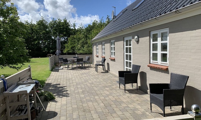 Sillerslev House | Sillerslev/Øster Assels. Lovely holiday house. 300m. to island’s best beach