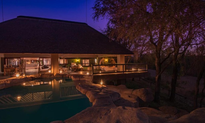 Thorny Bush Game Reserve Cabin | Simbavati River Sands