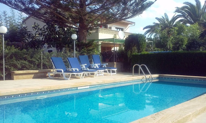 Manacor House | Simple country house with fenced pool. 1.7km from Porto Cristo.