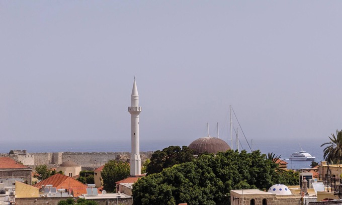 Rhodes Villa | Simplicity, Space and Stunning Views!