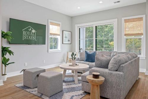 Mount Pleasant House | Sincerely Shem- 7 min to Beach and Dtwn