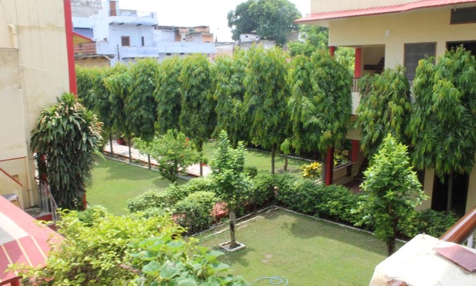 Varanasi House | Singh Guest House