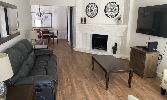 Citrus Heights House | Single Story Charmer in Citrus Heights! Recently Remodeled!