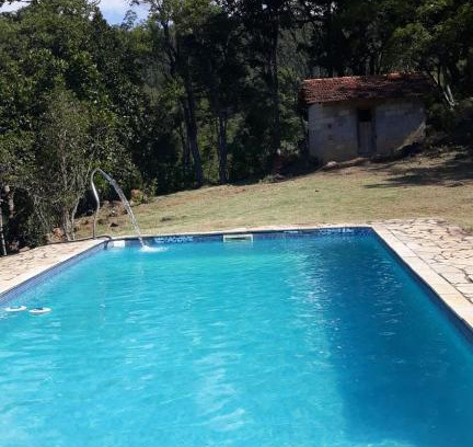 Salesopolis House | Sitio com piscina , e lago para pesca , churrasqu.