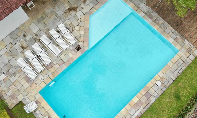 Novo Gravata House | Sitio dos Flamboyants - gorgeous property at the prime point of the hills