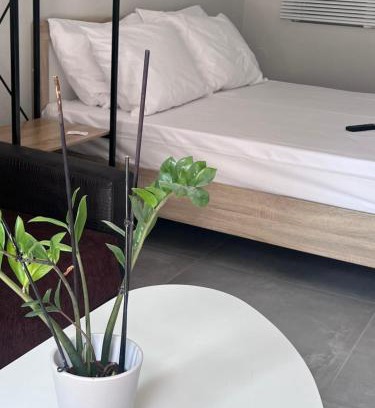 Xanthi Apartment | six2point