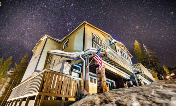 Kirkwood Cottage | Ski-in 1 bedroom @ Kirkwood “Caples Cottage”