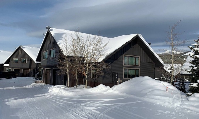 Big Horn Condo | Ski In/Ski out - Great Location in Big Sky Mountain Village