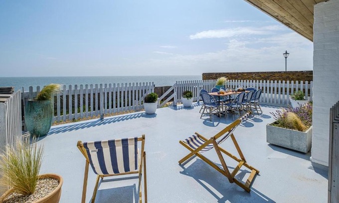 Aldeburgh House | Skippers Cottage - Aldeburgh Coastal Cottages