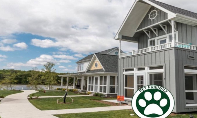 Ottawa House | Skippin` Stones | 2 Bed, 1.5 Bath