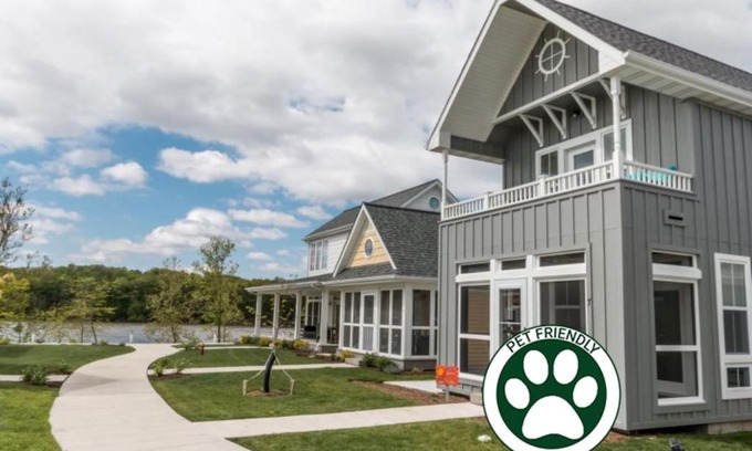 Ottawa House | Skippin` Stones #7