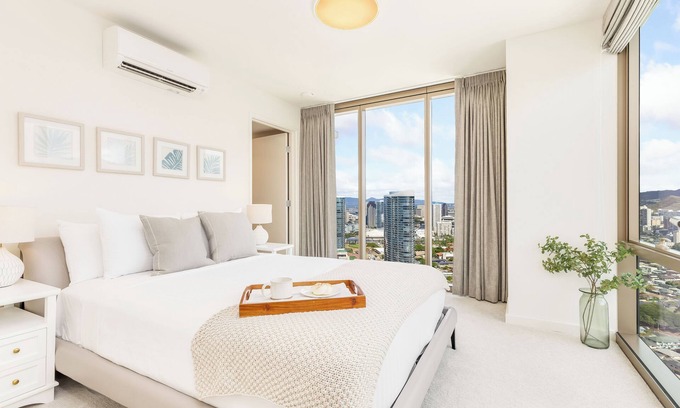 Ala Moana Condo | Sky Ala Moana Luxury Condo Offering MT Views and Top Amenities