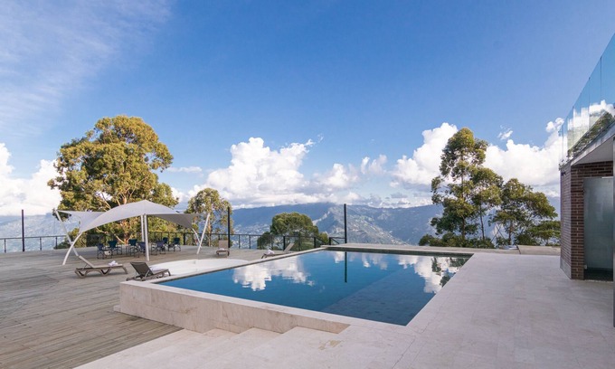 Copacabana Villa | Sky Mountain Designer Villa / Amazing Views & Pool