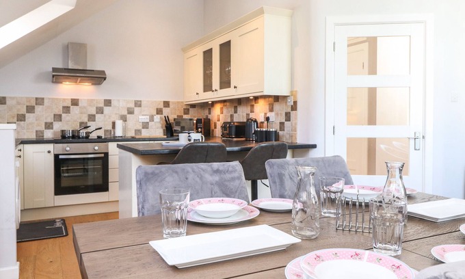 Keswick Cottage | Sky View